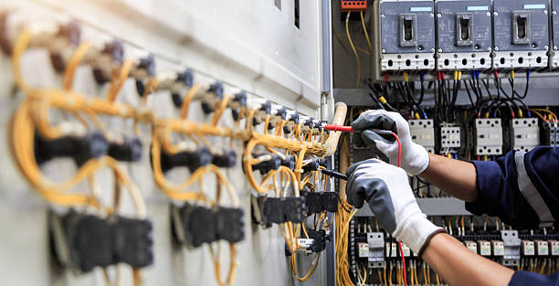 Professional Electrician technician working in Edwardsville, IL